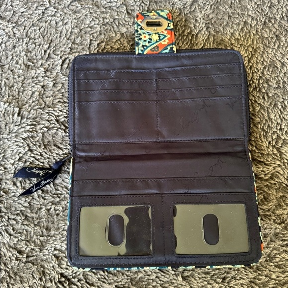 VERA BRADLEY Marrakesh Zip Around Bi Fold Wallet - Picture 3 of 10